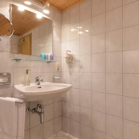 Otel Arlberghoehe St. Christoph am Arlberg