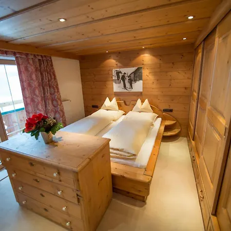Arlberghoehe Hotel 3*