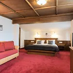 Hotel Arlberghoehe