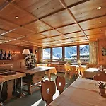 Hotel Arlberghoehe