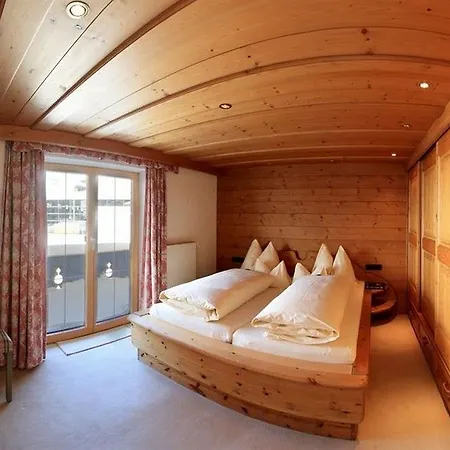 Hotel Arlberghoehe